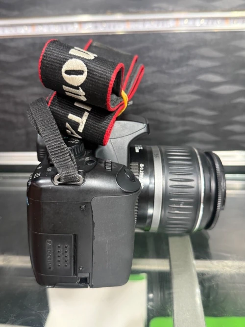 Canon 1000 D 