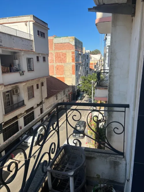 Location Appartement F3 Alger Dely brahim