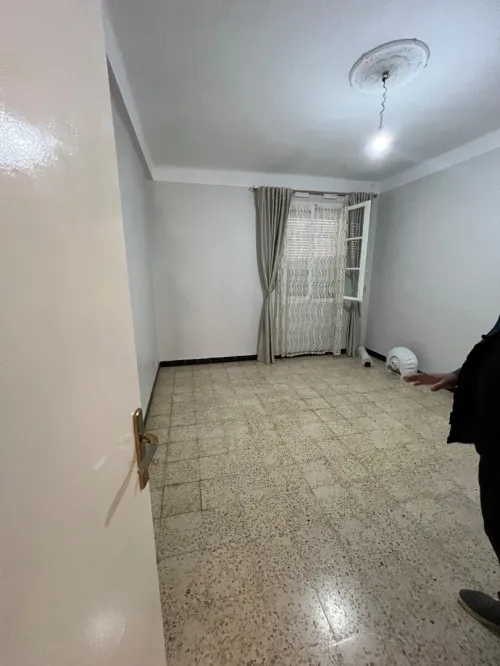 Location Appartement Niveau de villa F4 Alger El achour