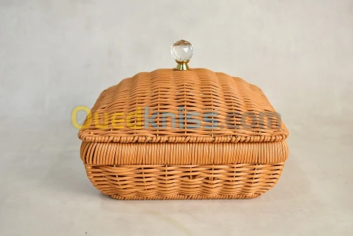 PANIER EN OSIER A/C CARRE PM -S21 