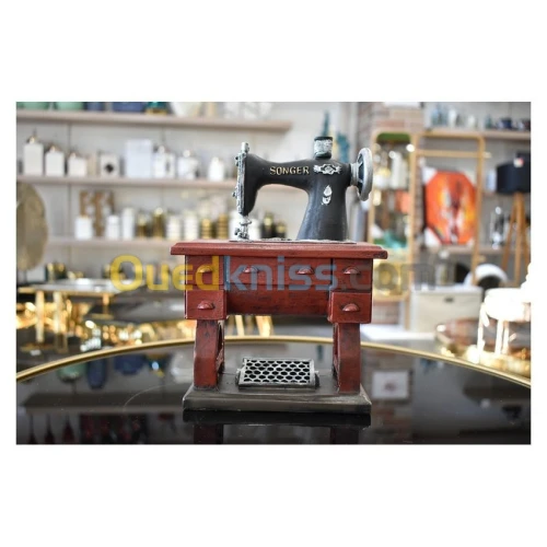 Machine A Coudre Dim H20 Cm/L15 Cm