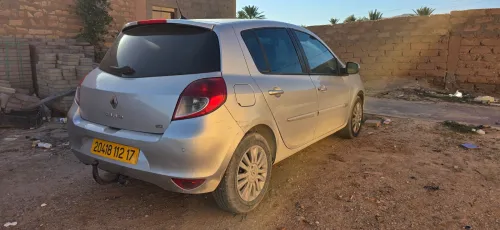 Renault Clio 3 2012 Night and Day