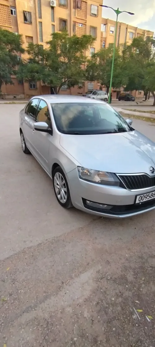 Skoda Rapid 2019 Ambition