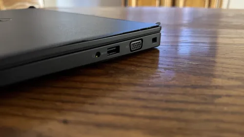 PC Portable Dell Latitude 5490 (i5 7é Gen / 8GB / 256SSD)
