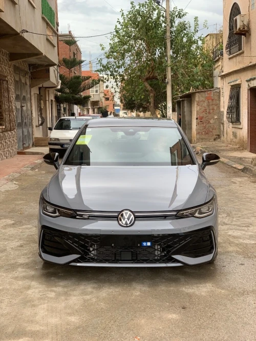 Volkswagen Golf 8 2025 Edition 75