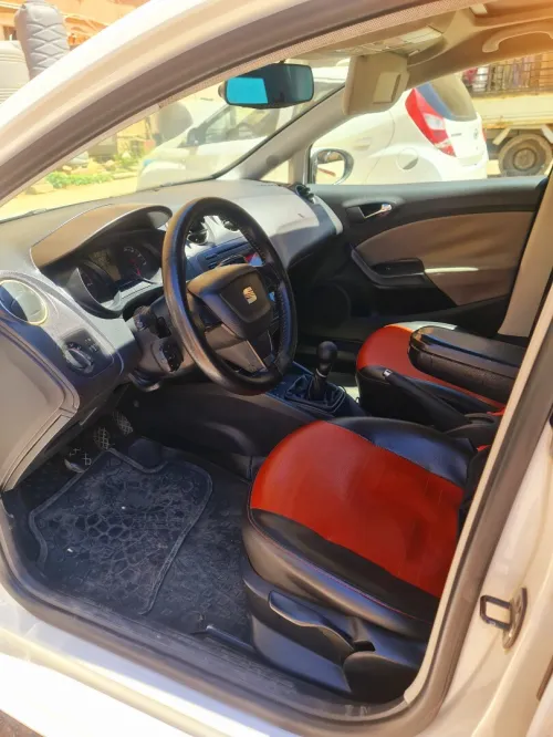 Seat Ibiza 2012 Fully +Toit ouvrant
