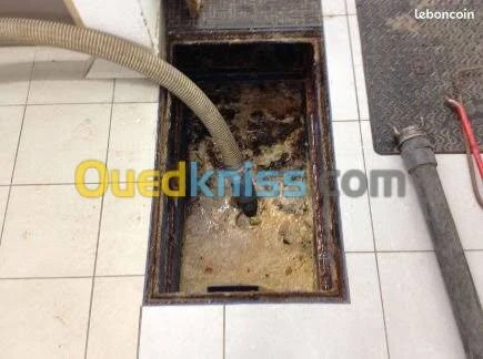 Camion vidange Débouchage canalisation curage مؤسسة تنضيف وتطهير جميع قنوات الصرف الصحي 