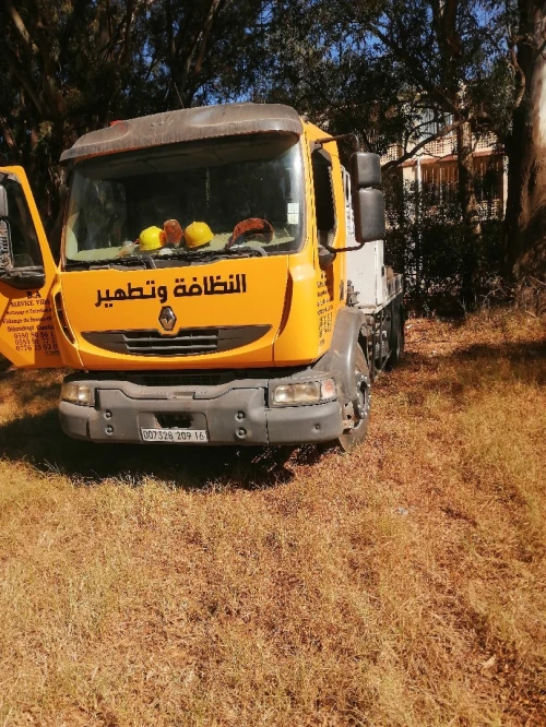 Camion Débouchage canalisation curage vidange 0773834637