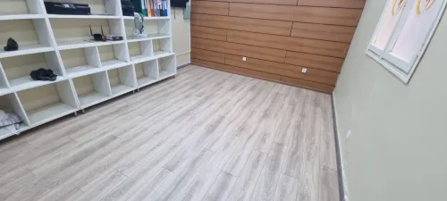 Pose et réparation de parquet. Moquette et gerflexe 