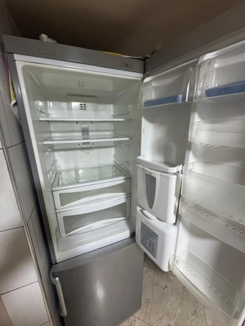 REFRIGERATEUR 446 LITRES AVEC FONTAINE LG