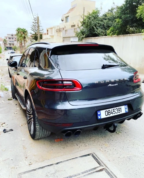 LOCATION DE VOITURE LUXE