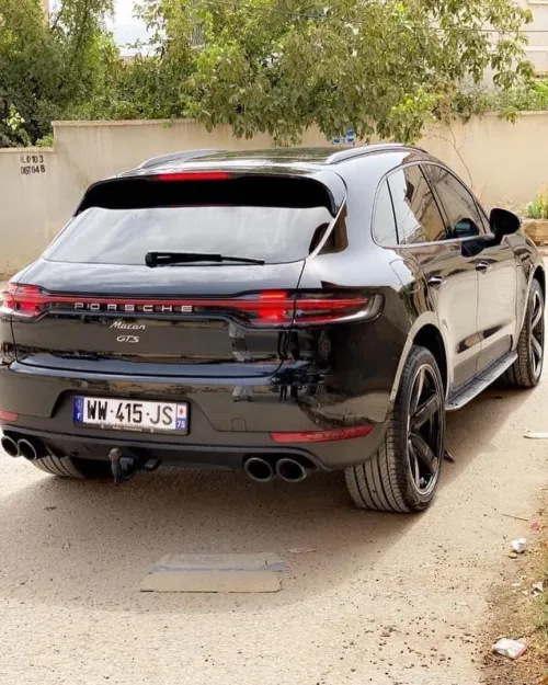 LOCATION DE VOITURE LUXE