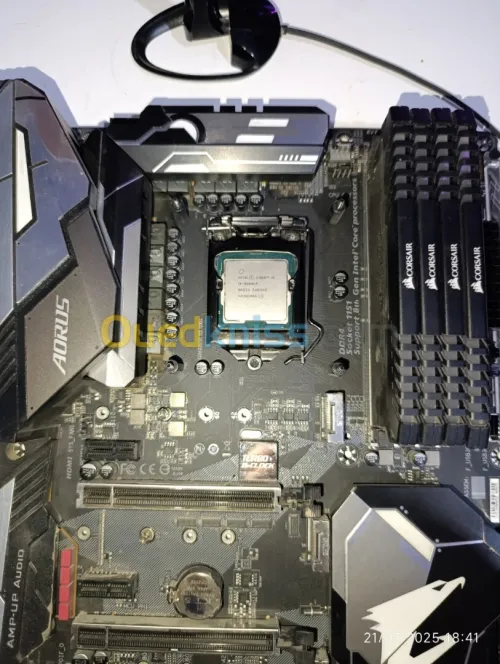 I9 9900KF + carte mère Z370 AORUS Gaming 5 + Corsair Vengeance 32GB ram ddr4 3200Mhz