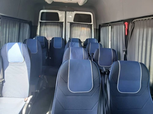 Location Van Mercedes Sprinter 15 places
