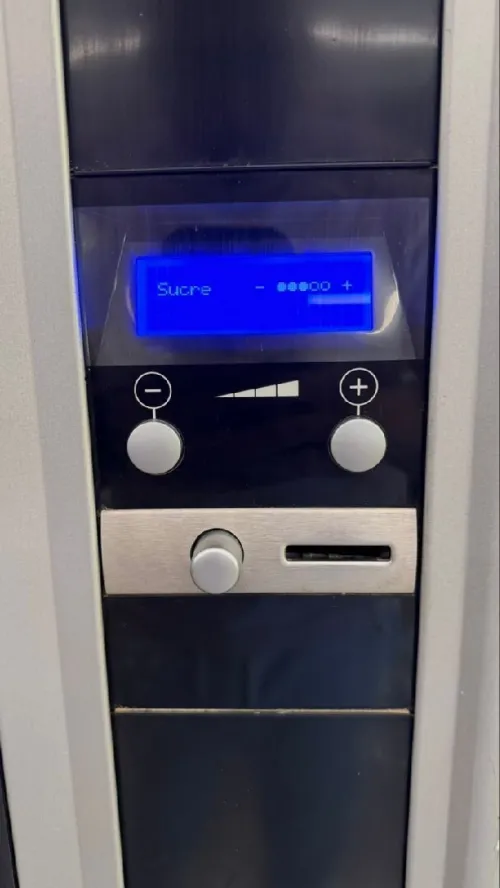  Distributeur Machine a Cafe necta 