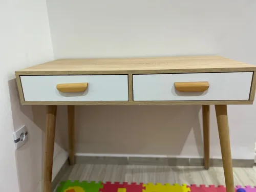 Bureau en bois style scandinave 