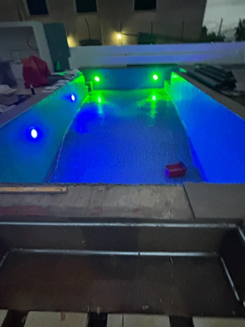 CONSTRUCTEUR DE PISCINE