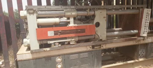 Presse à injection billion 300 tonnes