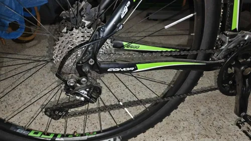 VÉLO PRO TAILLE L MARQUE CONOR