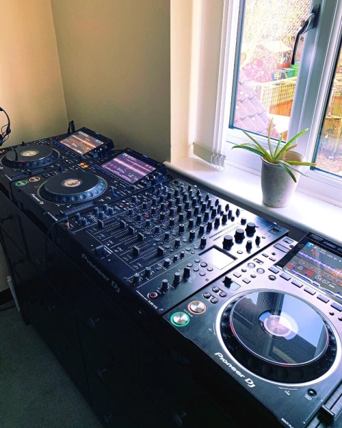 Pack 2x Pioneer DJ AlphaTheta CDJ-3000X + DJM-V10 - NEUF JAMAIS UTILISÉ - ( SOUS BLISTER ) non déballée