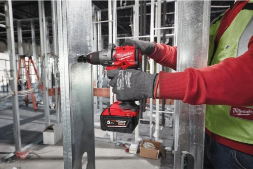 PERCEUSE VISSEUSE À PERCUSSION FUEL 18V - M18 FDD3-502X + 2 BATTERIES 18V 5 AH + 1 CHARGEUR M12-18FC MILWAUKEE + Coffret HD Box - NEUF JAMAIS UTILISÉ.