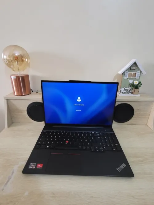 LENOVO THINKPAD E16 16'' FHD | RYZEN 5 7530U | 16GB RAM | 512GB NVMe SSD | AMD RADEON GRAPHICS 1GB