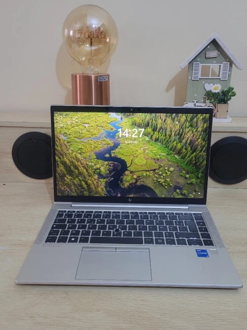 HP EliteBook 840 G8 | CORE i7 1165G7 @2.80GHz | 16GB RAM | 512GB NVMe SSD | INTEL IRIS XE GRAPHICS