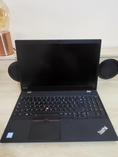 THINKPAD P53s 15.6 FHD | CORE i7 8565U | NVIDIA QUADRO P520 2GB | 8GB RAM | 256 NVME SSD