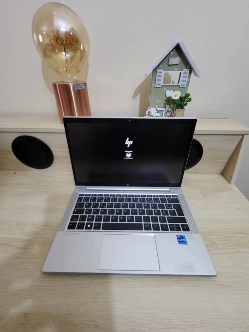 HP ELITEBOOK 830 G8 | CORE i7-1185G7 | 32GB RAM | 512GB SSD | INTEL IRIS XE GRAPHICS