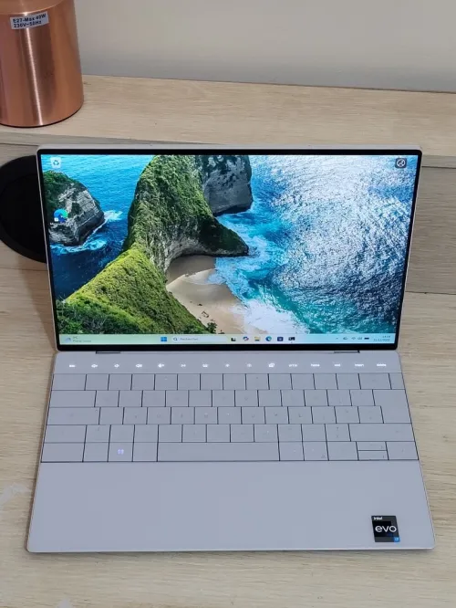 DELL XPS 9320 | EVO CORE i7-1260P | 16GB RAM | 512GB SSD | INTEL IRIS XE GRAPHICS