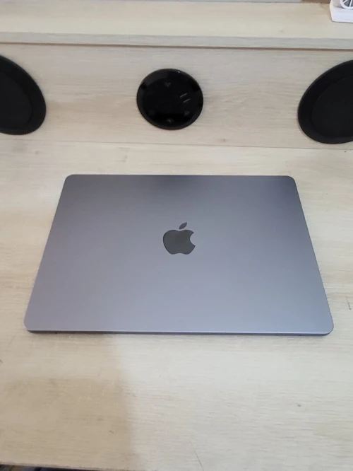 MacBook Air M2 2023 | PUCE M2 8 CPU | GPU 10 COEURS | 8GB RAM | 256GB SSD | CYCLES 67 | MDM BYPASSED