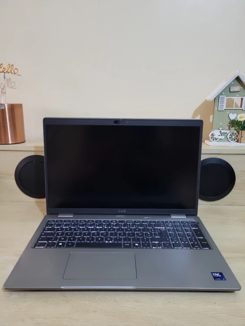 DELL LATITUDE 5550 | INTEL CORE ULTRA 5 135U | 16GB RAM | 512GB SSD | INTEL ARC GRAPHICS