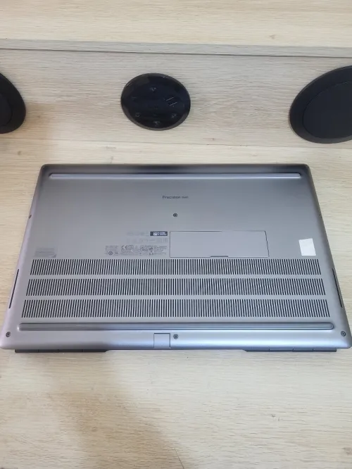 DELL PRECISION 7560 | CORE i9-11950H | RTX A2000 4GB | 64B RAM | 512GB NVMe SSD | WORKSTATION