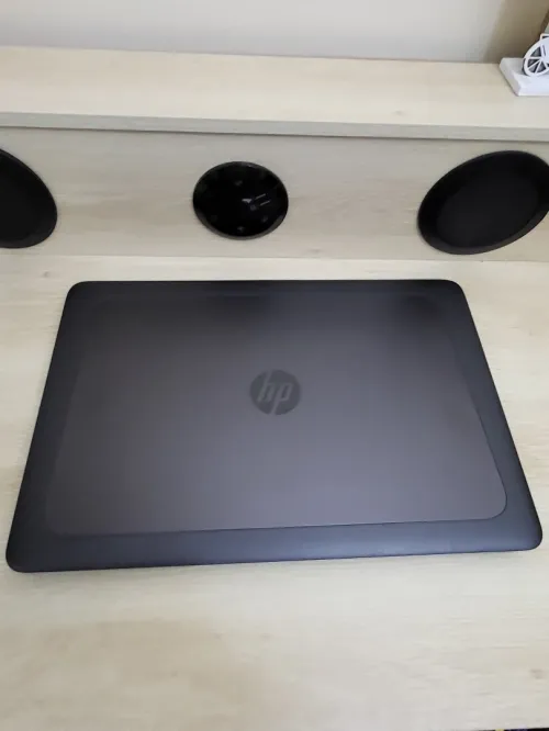 HP ZBook 15U G3 | CORE i7-6500U | 16GB RAM | 256GB NVMe SSD | WORKSATION