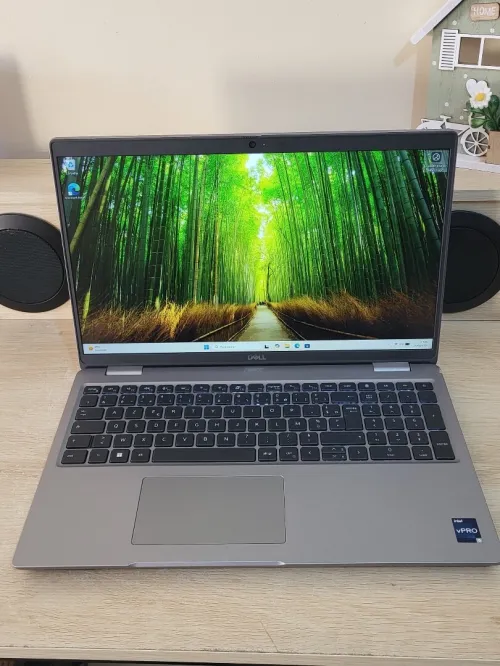 DELL PRECISION 3581 | CORE i5-13600H | NVIDIA RTX A1000 6GB | 1To NVMe SSD | 32GB RAM | WORKSTATION