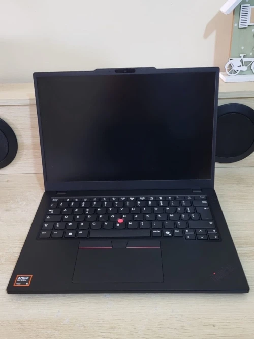 AI PC THINKPAD L13 GEN 6 | AMD RYZEN 5 PRO 215 w | 16GB RAM | 256GB NVMe SSD | AMD RADEON 740M 1GB |
