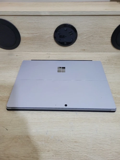 Surface Pro 7 + | i7 1165G7 | 32GB RAM | 1TB SSD | INTEL IRIS GRAPHICS