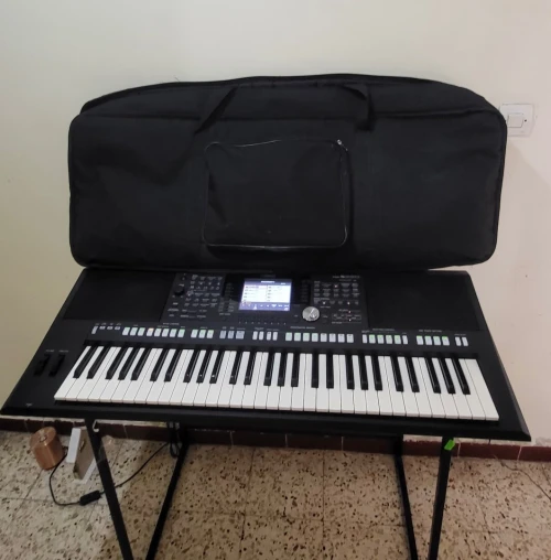 Yamaha PSR-S950 - Clavier arrangeur 61 notes
