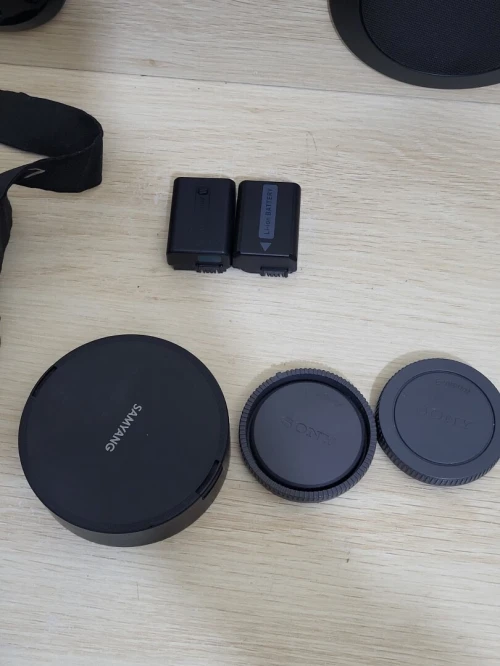 Sony Alpha 7S Hybride Plein Format Ultra vidéo 4K + Objectif Samyang AF 14mm F2.8 Full Frame