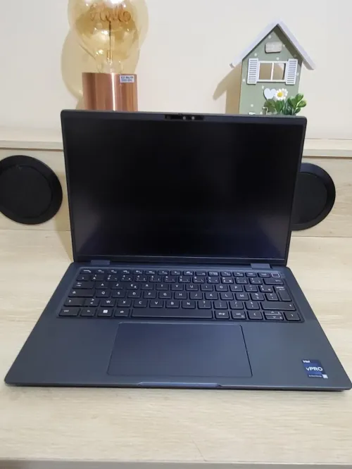 DELL LATITUDE 7440 ULTRA LEGER | INTEL Evo vPRO CORE i5 1345U | 1TB NVME SSD | 16GB RAM