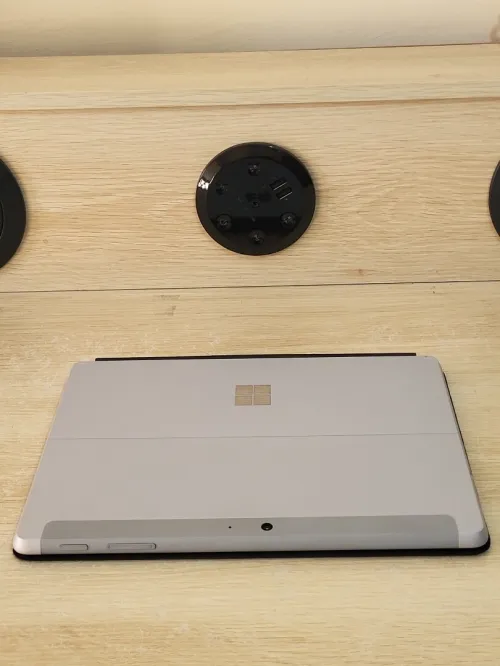 Microsoft Surface GO 2 TACTILE | CORE M3-8100Y 1.61GHz | 8GB RAM | 128GB SSD | | Poids : 544g