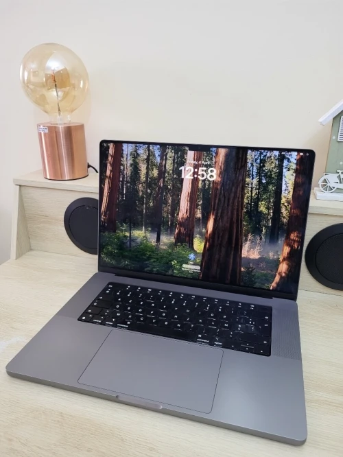 MacBook Pro M1 16 POUCES 2021 | Puce M1 Pro CPU 10 | GPU 16 | 16GB RAM | 512GB SSD | CYCLES 375