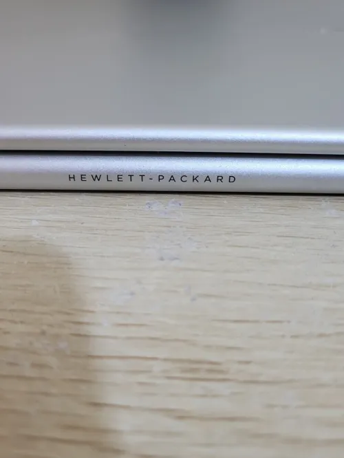 HP SPECTRE X360 Convertible TACTILE 2-en-1 | INTEL CORE i5 6200U | 4GB RAM | 256GB NVME SSD