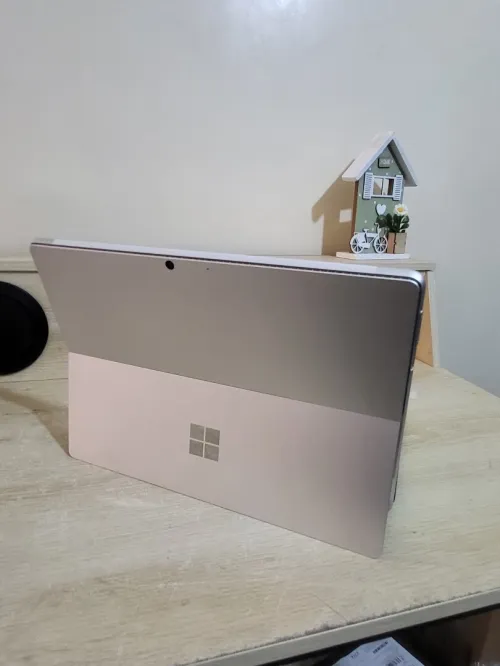 MICROSOFT SURFACE Pro 8 TACTILE - INTEL 11EME GEN i5-1145G7 - 16GB RAM - 256GB SSD - QHD 2880 x 1920