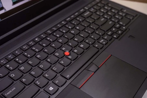 ThinkPad P15 Gen 2 | CORE i7-11850H | RTX A2000 4GB | 32GB RAM | 512GB NVMe | Workstation