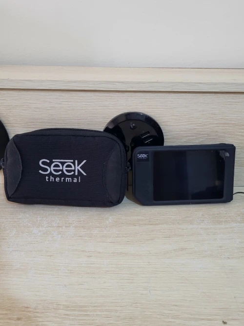Seek Thermal Shot Thermocaméra de Poche Professionnelle avec capteur 206 x 156 Points - Wi-Fi