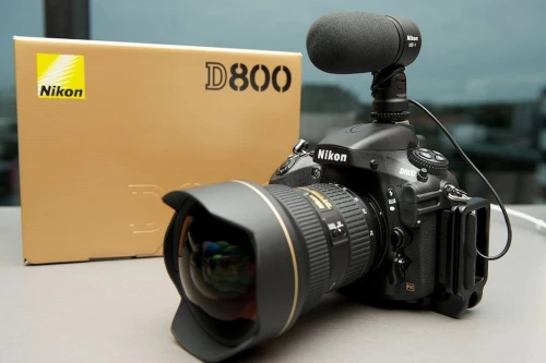 Microphone stéréo Nikon ME-1 pour appareil photo reflex numérique muni d'une prise jack stéréo