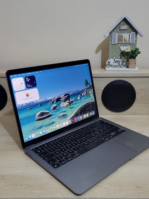 MacBook Air M1 2020 Gris Sideral - CPU M1 8C - 8GB RAM - 256GB SSD