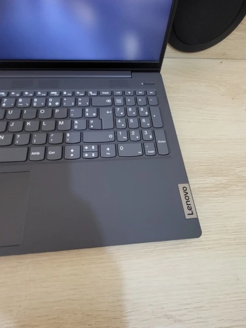 Lenovo IdeaPad 15.6'' FHD | RYZEN 7 5700U | 8GB RAM | 512GB NVMe SSD | AMD RADEON GRAPHICS 2GB