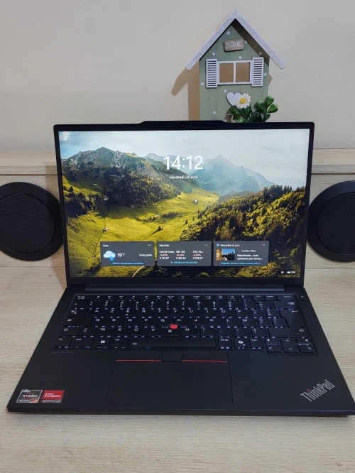 LENOVO THINKPAD E14 GEN 6 FHD + | RYZEN 7 7735HS | 16GB RAM | 512GB NVME SSD